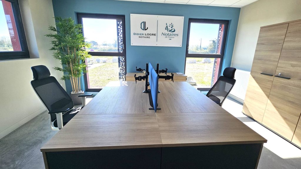 Un bureau de l'étude notariale de l'Orne